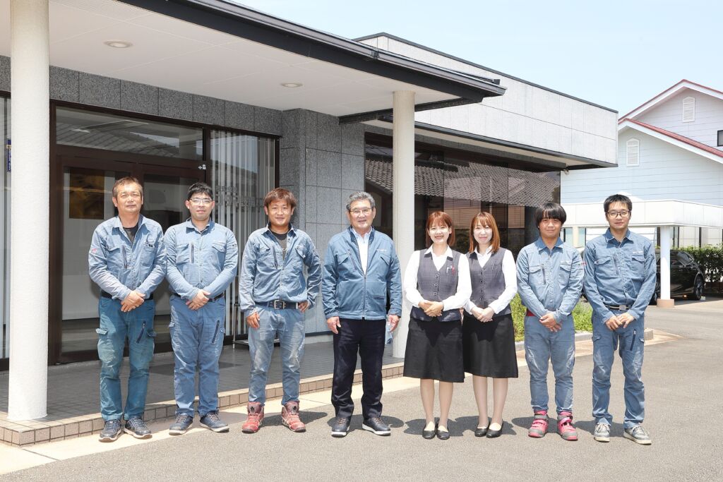採用情報TOP（集合写真）
